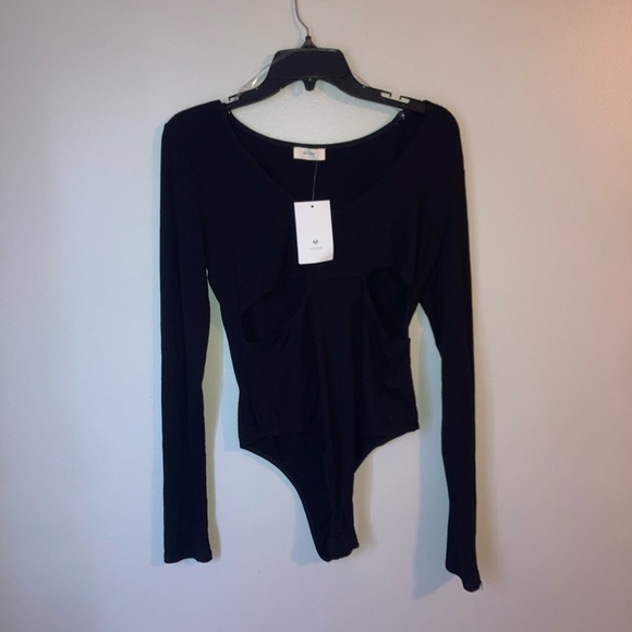 Recens Black Long Sleeve Cut Out Bodysuit - Picture 2 of 3